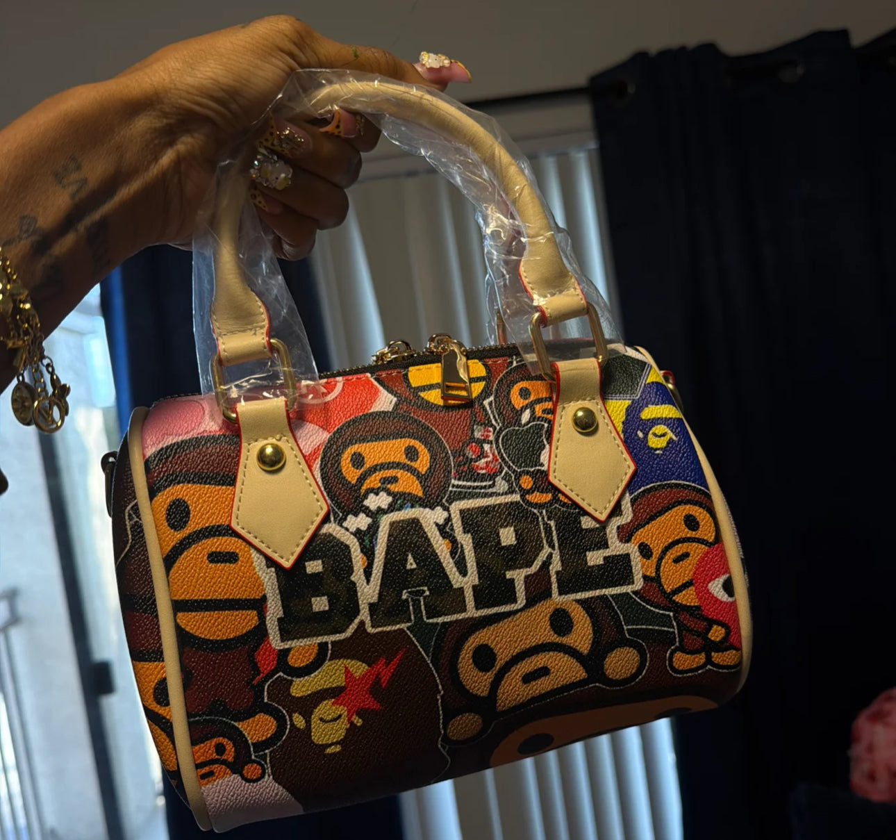 Small pillow bags (comes with a strap)