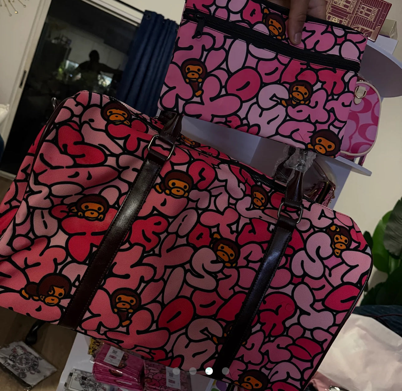 Duffle bags ( only duffle bag)