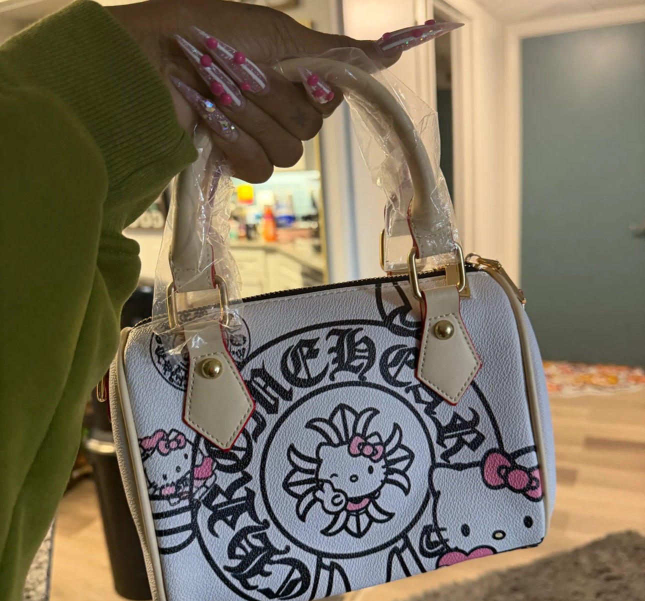 Small pillow bags (comes with a strap)