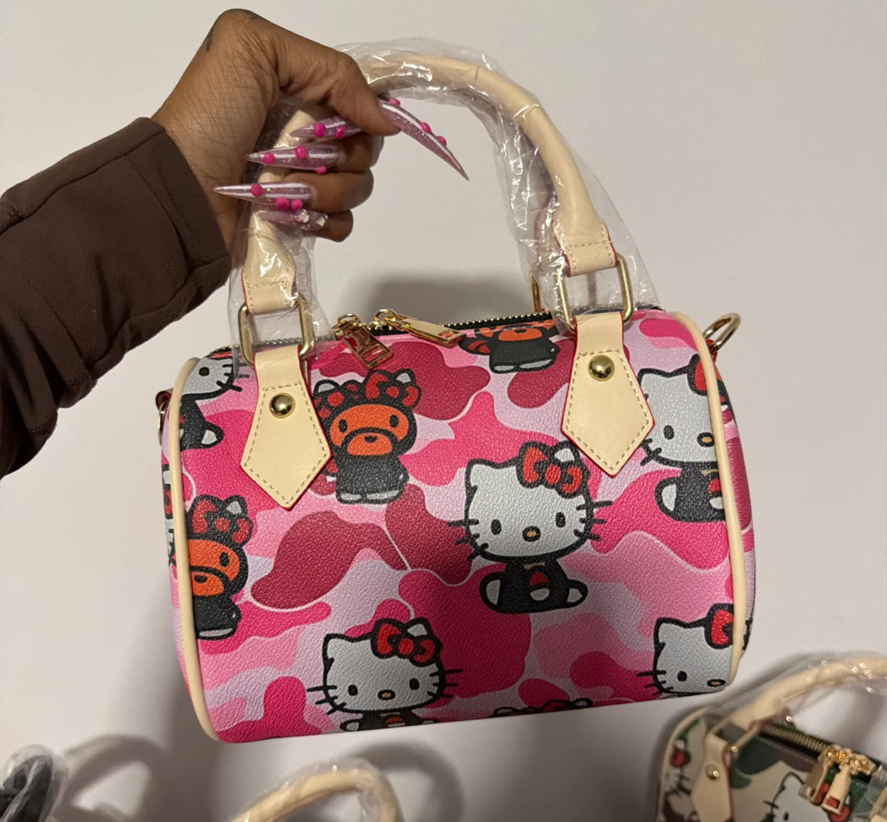 Small pillow bags (comes with a strap)