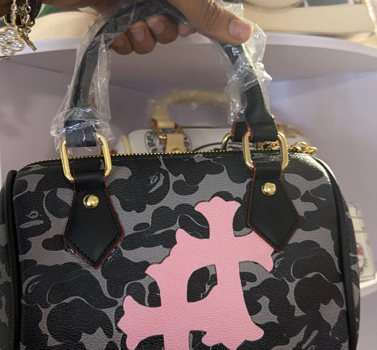Small pillow bags (comes with a strap)