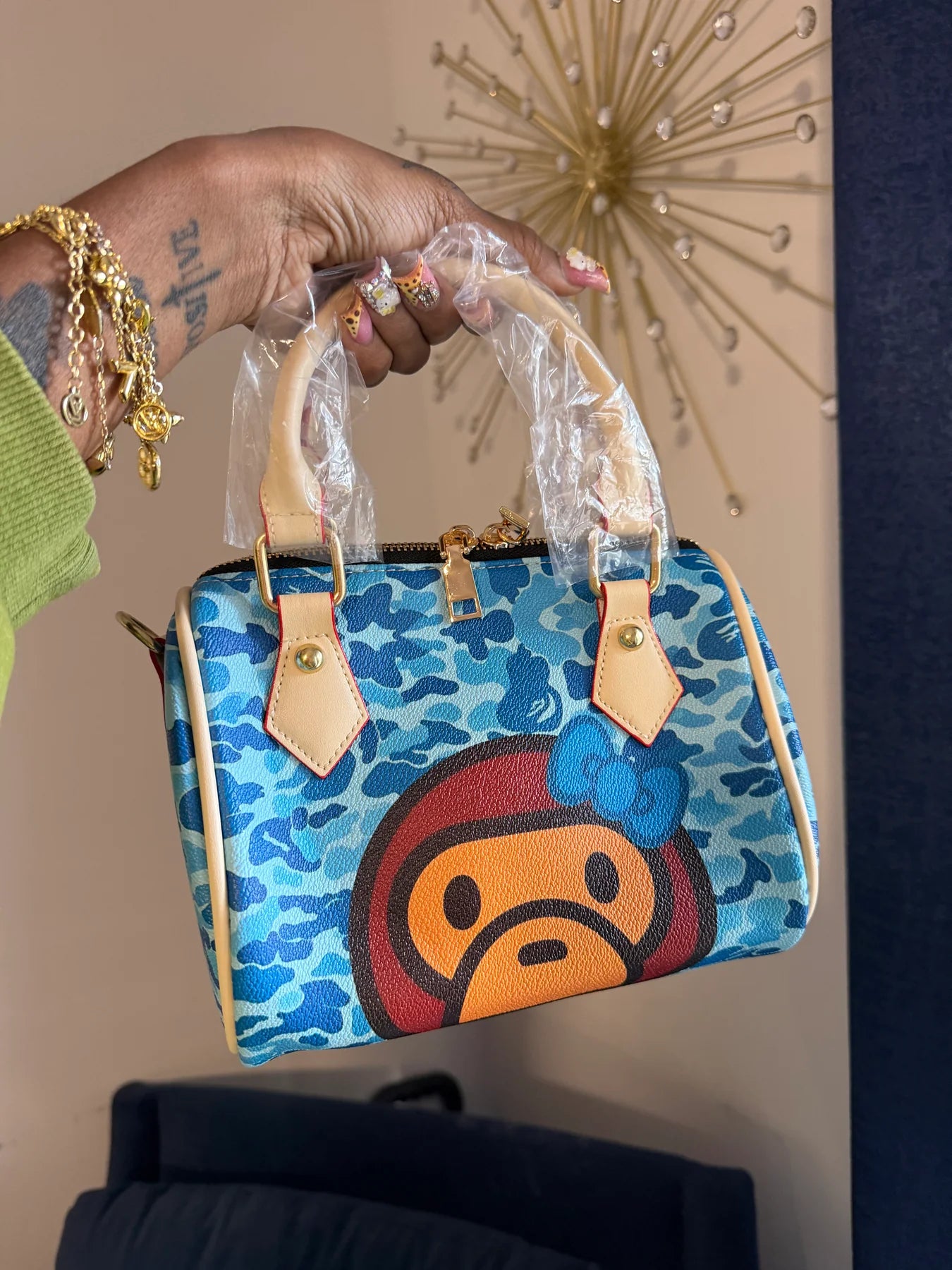 Small pillow bags (comes with a strap)